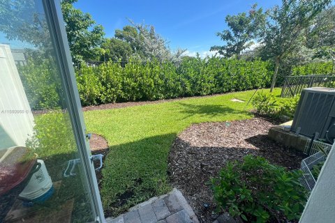 Townhouse in Lauderdale Lakes, Florida 3 bedrooms, 137.68 sq.m. № 1367364 - photo 11