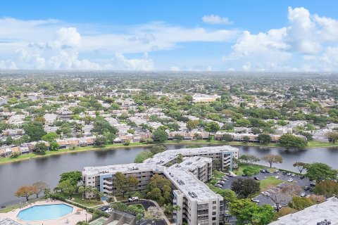 Condo in Pembroke Pines, Florida, 2 bedrooms  № 1117846 - photo 6