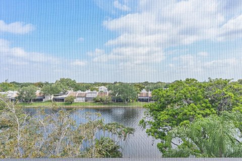 Condo in Pembroke Pines, Florida, 2 bedrooms  № 1117846 - photo 12