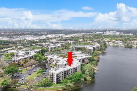 Condominio en venta en Pembroke Pines, Florida, 2 dormitorios, 94.85 m2 № 1117846 - foto 4