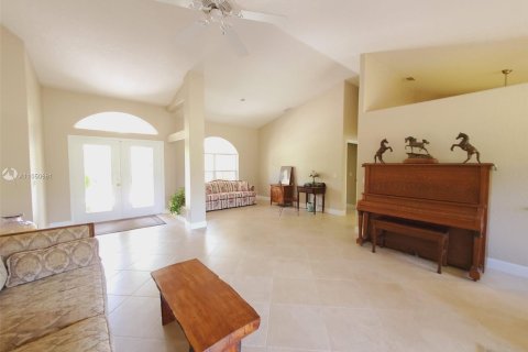 Casa en venta en North Port, Florida, 3 dormitorios, 201.51 m2 № 3189 - foto 2