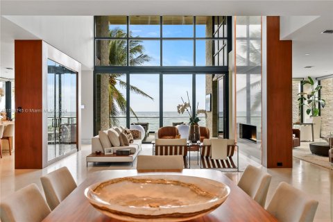 Casa en venta en Pompano Beach, Florida, 6 dormitorios, 710.24 m2 № 929727 - foto 25
