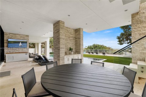 Villa ou maison à vendre à Pompano Beach, Floride: 6 chambres, 710.24 m2 № 929727 - photo 18