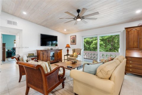 Villa ou maison à vendre à Islamorada, Village of Islands, Floride: 3 chambres, 204.38 m2 № 929729 - photo 10