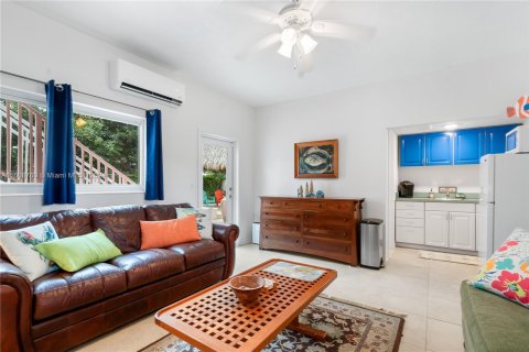 Casa en venta en Islamorada, Village of Islands, Florida, 3 dormitorios, 204.38 m2 № 929729 - foto 24