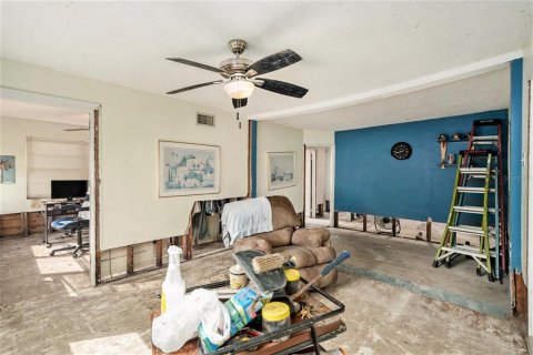 House in Tampa, Florida 2 bedrooms, 75.81 sq.m. № 1439226 - photo 10