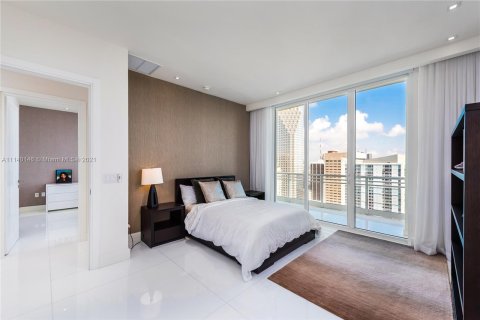 Copropriété à vendre à Miami, Floride: 4 chambres, 464.51 m2 № 1835 - photo 16