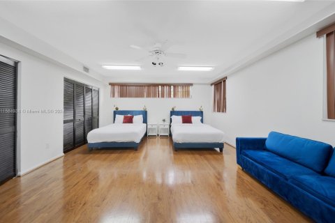 Casa en venta en Hollywood, Florida, 4 dormitorios, 221.39 m2 № 1172620 - foto 17