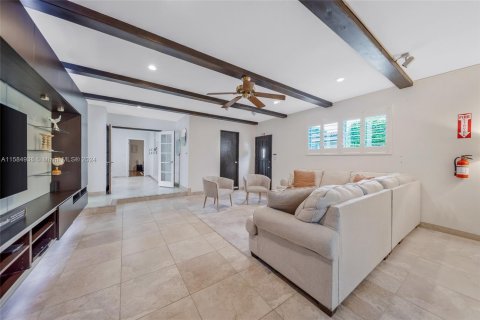 Villa ou maison à vendre à Hollywood, Floride: 4 chambres, 221.39 m2 № 1172620 - photo 3