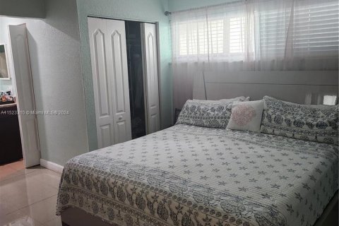Casa en venta en Miramar, Florida, 3 dormitorios, 141.95 m2 № 983387 - foto 9