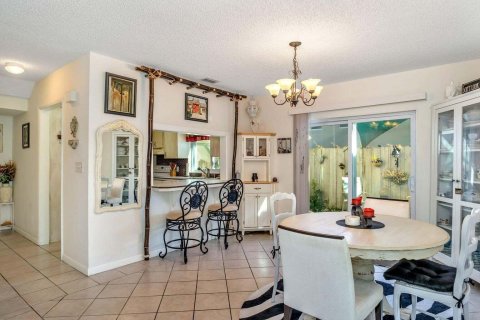 Touwnhouse à vendre à Boca Raton, Floride: 3 chambres, 146.69 m2 № 1005551 - photo 4