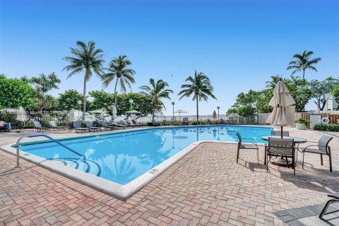 Condo in Fort Lauderdale, Florida, 2 bedrooms  № 1239035 - photo 7