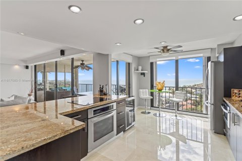 Condo in Fort Lauderdale, Florida, 2 bedrooms  № 1239035 - photo 3