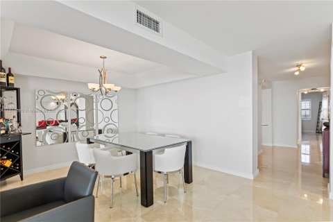 Condo in Fort Lauderdale, Florida, 2 bedrooms  № 1239035 - photo 17