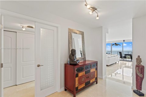 Condo in Fort Lauderdale, Florida, 2 bedrooms  № 1239035 - photo 10