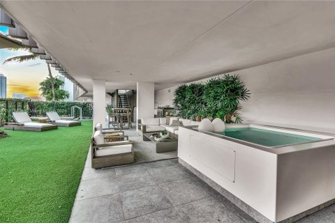 Copropriété à vendre à Miami Beach, Floride: 2 chambres, 248.42 m2 № 1238997 - photo 21