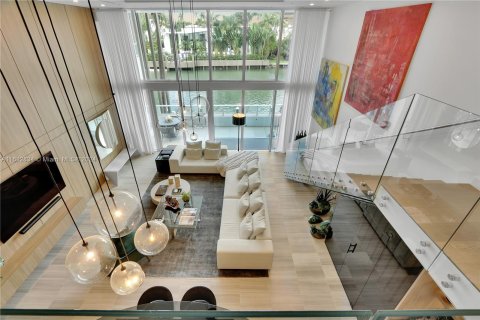 Condominio en venta en Miami Beach, Florida, 2 dormitorios, 248.42 m2 № 1238997 - foto 18