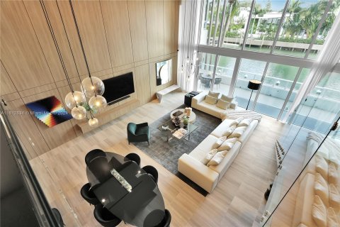 Condominio en venta en Miami Beach, Florida, 2 dormitorios, 248.42 m2 № 1238997 - foto 17