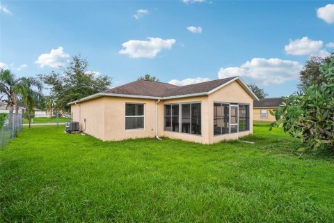 House in Kissimmee, Florida 3 bedrooms, 135.64 sq.m. № 1363021 - photo 25