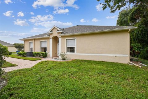 Casa en venta en New Port Richey, Florida, 2 dormitorios, 119.66 m2 № 1399359 - foto 4