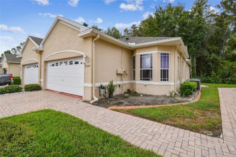 Casa en venta en New Port Richey, Florida, 2 dormitorios, 119.66 m2 № 1399359 - foto 1