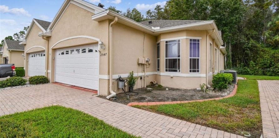 Casa en New Port Richey, Florida 2 dormitorios, 119.66 m2 № 1399359