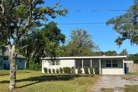 House in DeLand, Florida 3 bedrooms, 102.19 sq.m. № 1143832 - photo 2