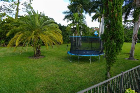 Villa ou maison à vendre à Palm City, Floride: 5 chambres, 384.99 m2 № 833075 - photo 15