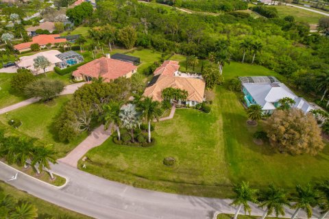 Villa ou maison à vendre à Palm City, Floride: 5 chambres, 384.99 m2 № 833075 - photo 28