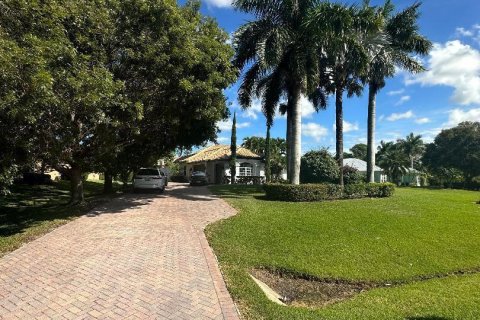 Casa en venta en Palm City, Florida, 5 dormitorios, 384.99 m2 № 833075 - foto 2