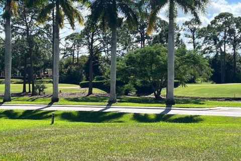 Villa ou maison à vendre à Palm City, Floride: 5 chambres, 384.99 m2 № 833075 - photo 3