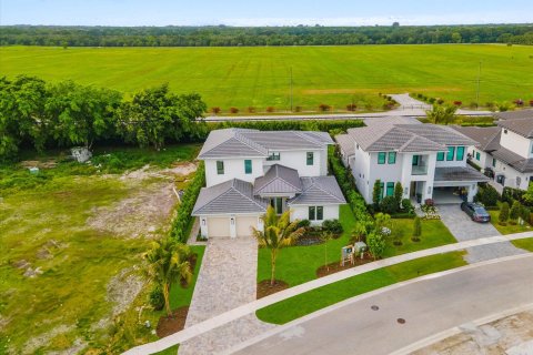 Villa ou maison à vendre à Wellington, Floride: 4 chambres, 374.21 m2 № 1096383 - photo 2