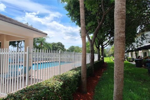 Townhouse in Oakland Park, Florida 2 bedrooms, 132.29 sq.m. № 1365698 - photo 30