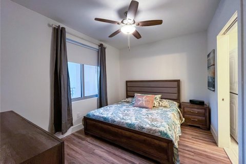 Condo in Sarasota, Florida, 1 bedroom  № 505089 - photo 23
