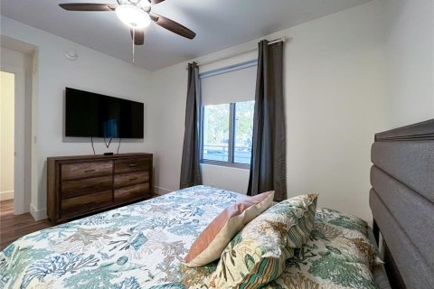 Condo in Sarasota, Florida, 1 bedroom  № 505089 - photo 19