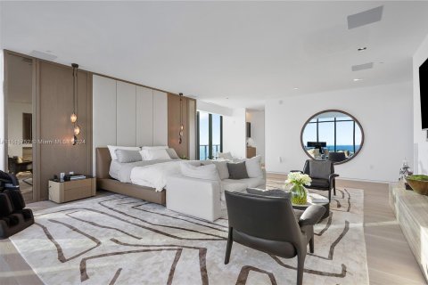 Condo in Miami, Florida, 5 bedrooms  № 965234 - photo 27