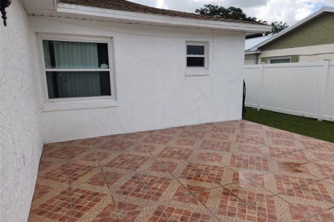 Casa en venta en Kissimmee, Florida, 3 dormitorios, 141.49 m2 № 1308593 - foto 18