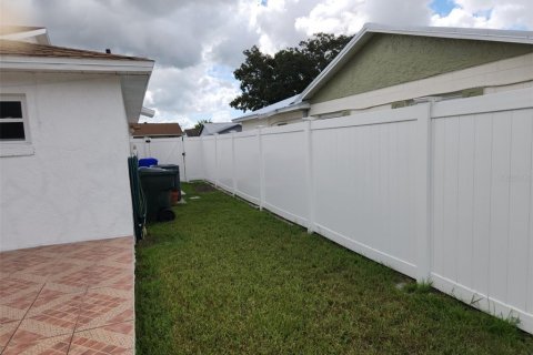 Casa en venta en Kissimmee, Florida, 3 dormitorios, 141.49 m2 № 1308593 - foto 19