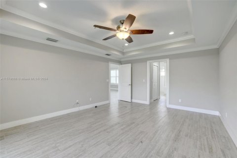 Casa en venta en Port St. Lucie, Florida, 4 dormitorios, 203.27 m2 № 1151355 - foto 17