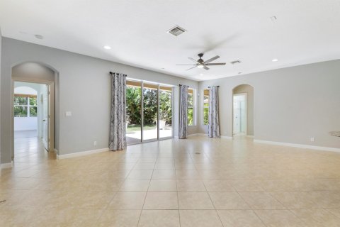 House in Hobe Sound, Florida 4 bedrooms, 241.55 sq.m. № 1129198 - photo 27