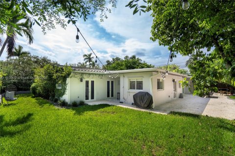 Villa ou maison à vendre à Key Biscayne, Floride: 4 chambres, 196.12 m2 № 1236223 - photo 15