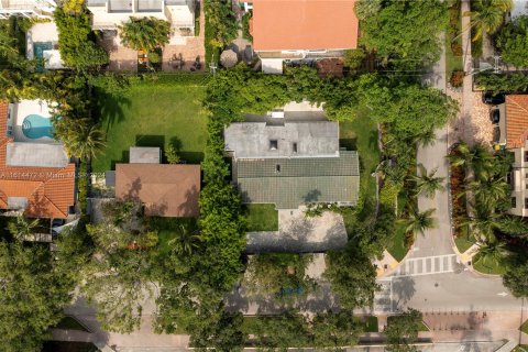 House in Key Biscayne, Florida 4 bedrooms, 196.12 sq.m. № 1236223 - photo 14