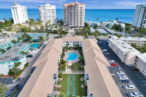 Condominio en venta en Lauderdale-by-the-Sea, Florida, 2 dormitorios, 85.47 m2 № 945462 - foto 3