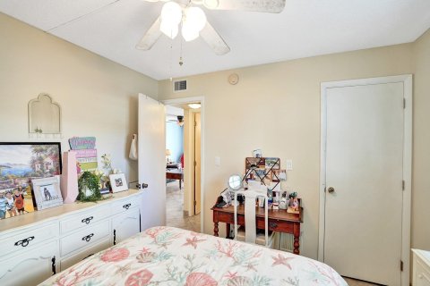 Condominio en venta en Lauderdale-by-the-Sea, Florida, 2 dormitorios, 85.47 m2 № 945462 - foto 27