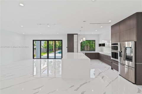 House in Fort Lauderdale, Florida 5 bedrooms № 782211 - photo 18