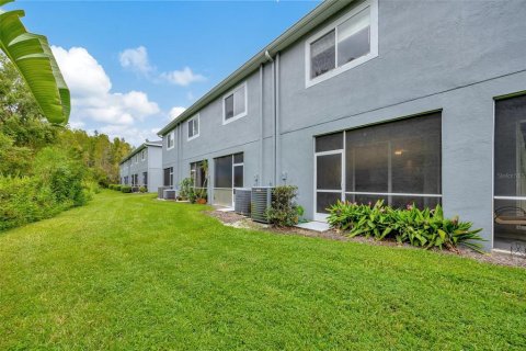 Townhouse in Tampa, Florida 3 bedrooms, 192.4 sq.m. № 1364737 - photo 4