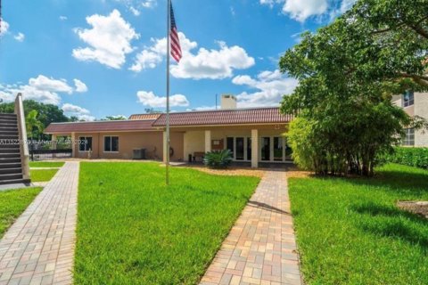 Condominio en venta en Wilton Manors, Florida, 1 dormitorio, 69.68 m2 № 975954 - foto 13