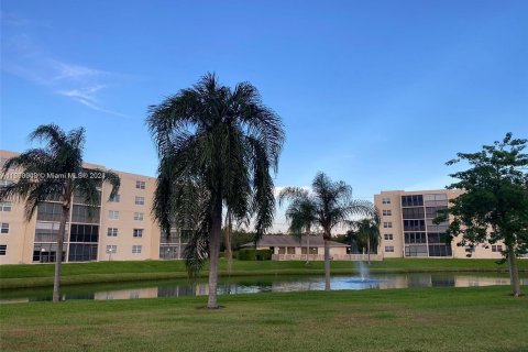 Condominio en venta en Dania Beach, Florida, 2 dormitorios, 110.55 m2 № 1365597 - foto 2