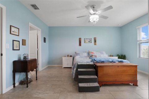 Casa en venta en New Smyrna Beach, Florida, 3 dormitorios, 153.38 m2 № 1394175 - foto 25