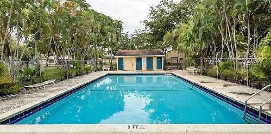 Villa ou maison à Lauderhill, Floride 2 chambres, 98.01 m2 № 1101251